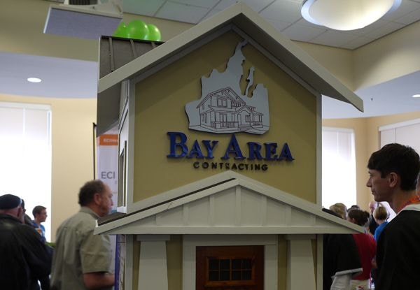  - Image360-Traverse-City-MI-Table-Top-Display-Bay-Area-Contracting