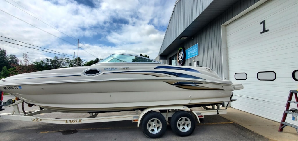 Vehicle Graphics & Lettering