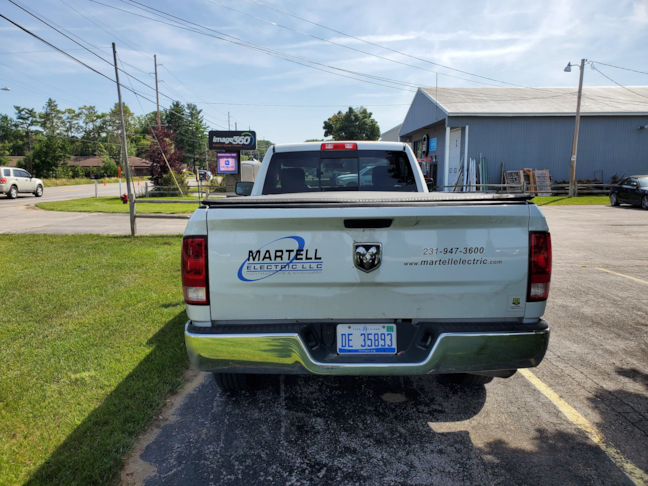 Vehicle Graphics & Lettering