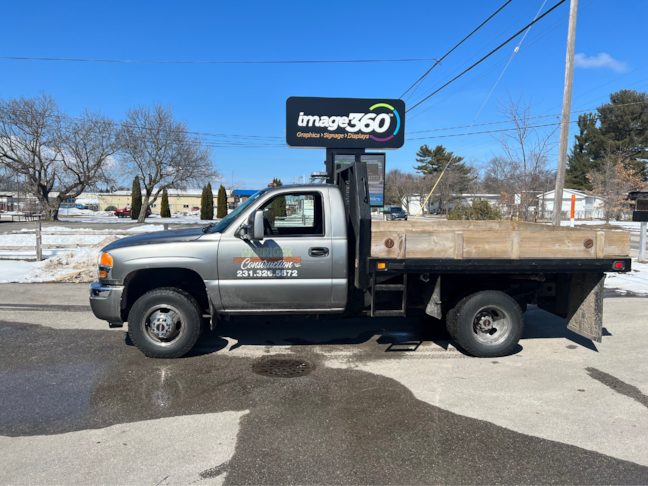 Vehicle Graphics & Lettering