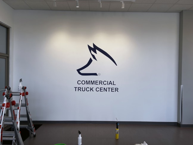 Custom Decals, Wraps & Lettering