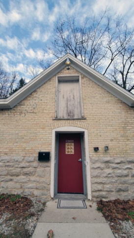 Custom Decals, Wraps & Lettering