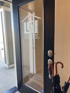 Window Decals, Signage & Graphics