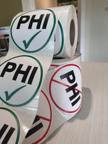 Stickers, Labels & Tags