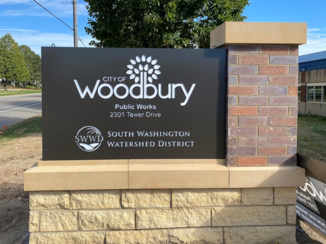 Make a Statement with Monument Signs