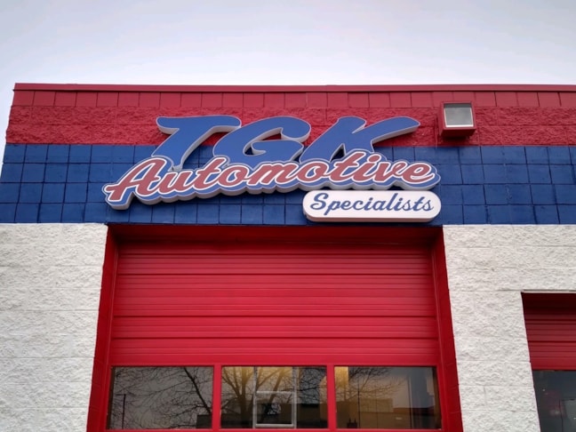 Edgelit and Backlit Signs | Retail Signs