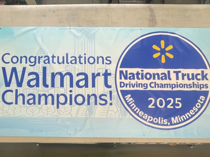 Fabric & Vinyl Outdoor Banners | Retail | Vinyl