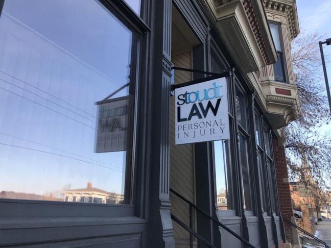 Exterior & Outdoor Signage | Professional Services