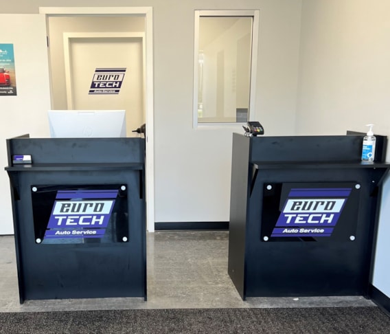 Custom Acrylic & Plastic Displays