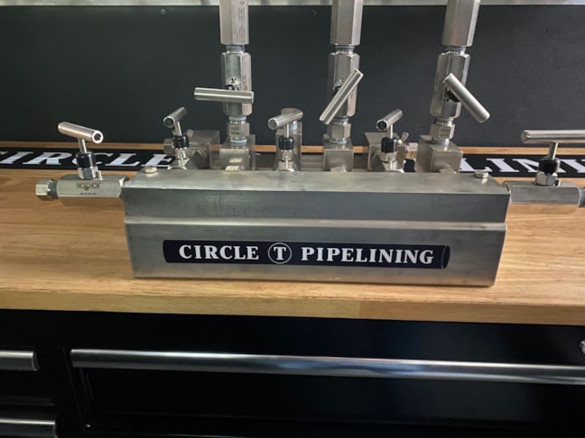 Custom Decals, Wraps & Lettering