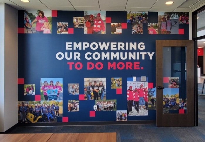 Wall Murals & Graphics