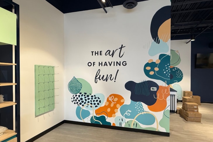 Wall Murals & Graphics