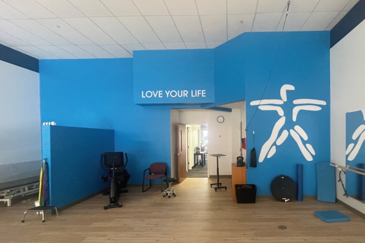 Wall Murals & Graphics