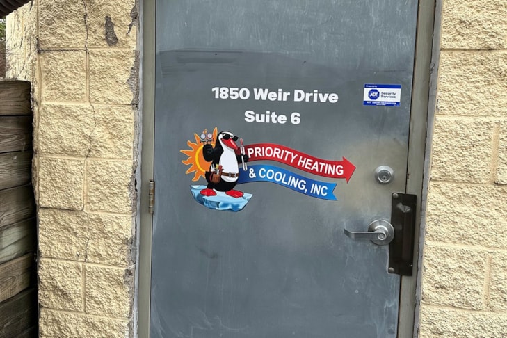 Wall Murals & Graphics