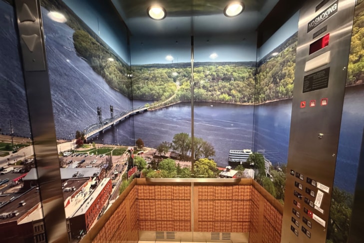 Wall Murals & Graphics