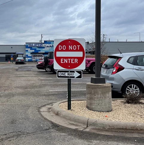 Traffic Control Signage | Do Not Enter
