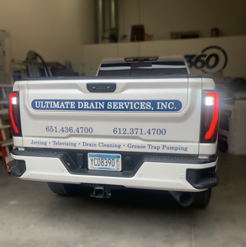 Vehicle Graphics & Lettering | Service and Trade Organizations
