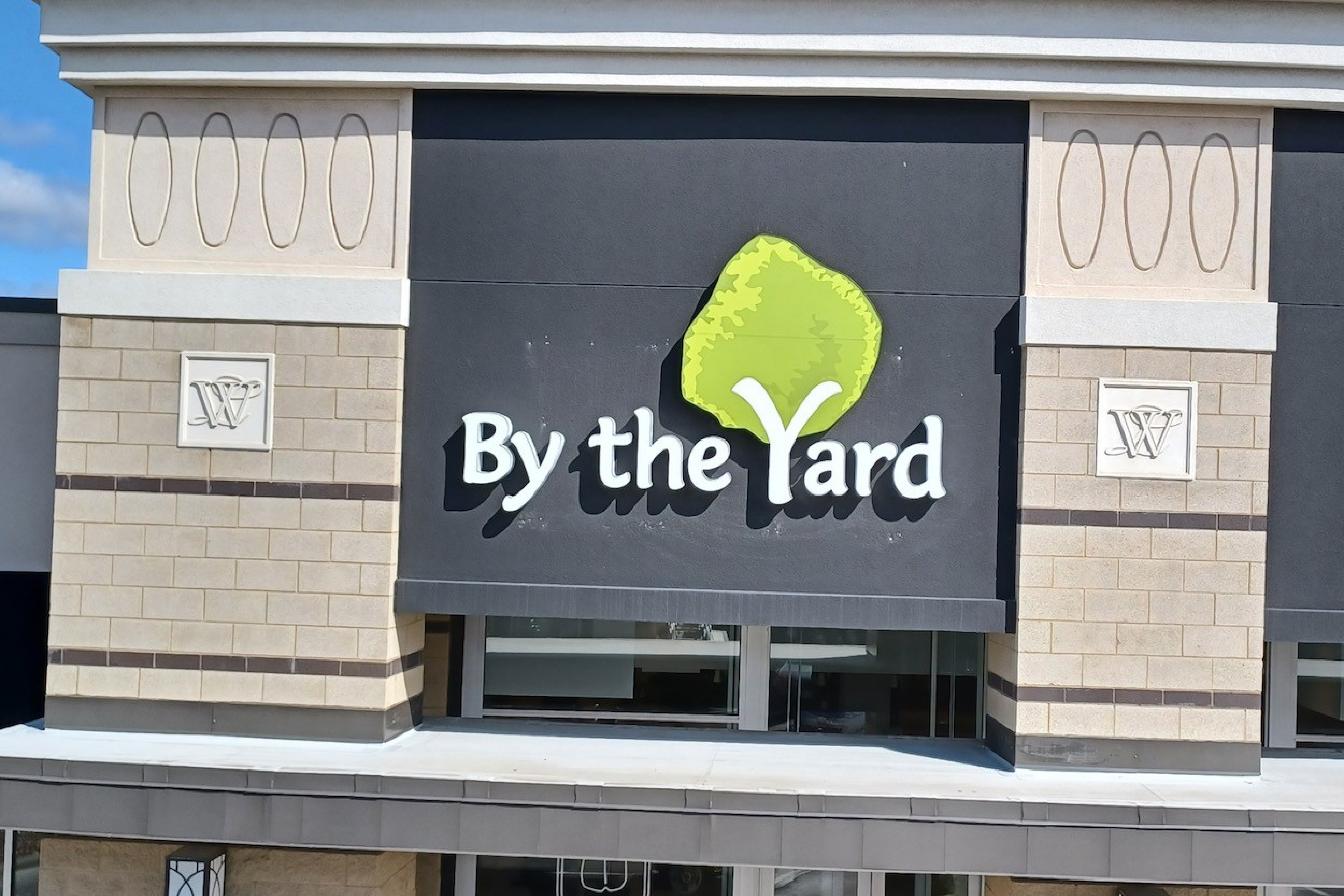 3D Signs & Dimensional Letters | Retail | Acrylic