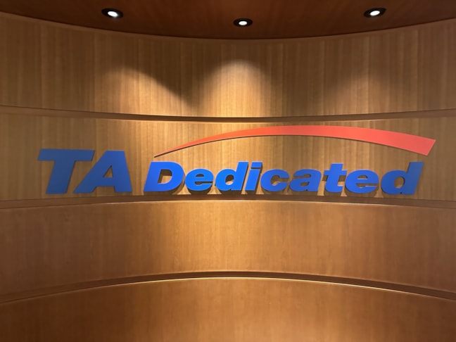 3D Signs & Dimensional Letters