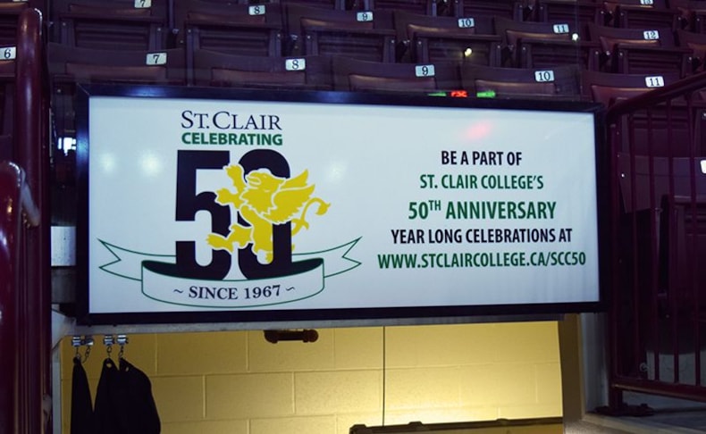 Storefront & Building Lightbox Signs in [city]