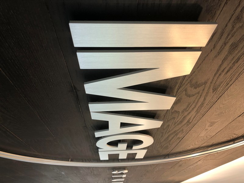 3D Signs & Dimensional Letters & Logos