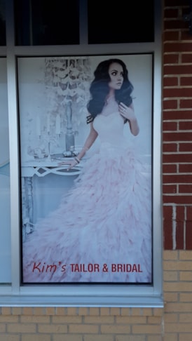 Window Decals, Signage & Graphics