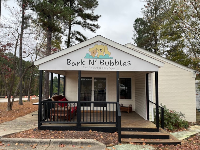 Metal Building Sign - Bark N Bubbles - Raleigh, NC