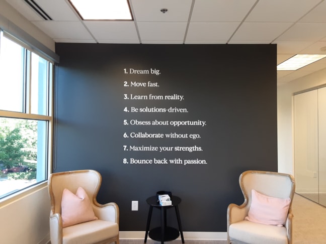 3D Signs & Dimensional Letters & Logos