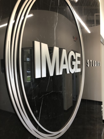 3D Signs & Dimensional Letters & Logos