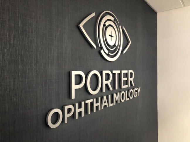 3D Signs & Dimensional Letters & Logos