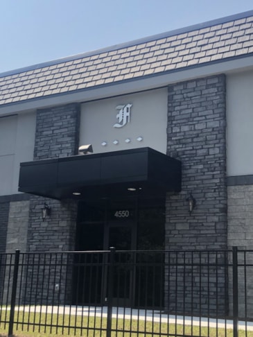 3D Signs & Dimensional Letters & Logos