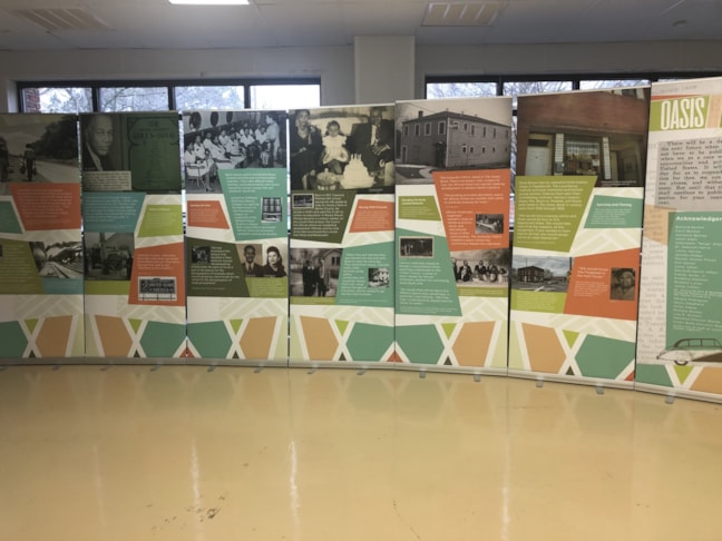 Pop-Up Banners and Stands