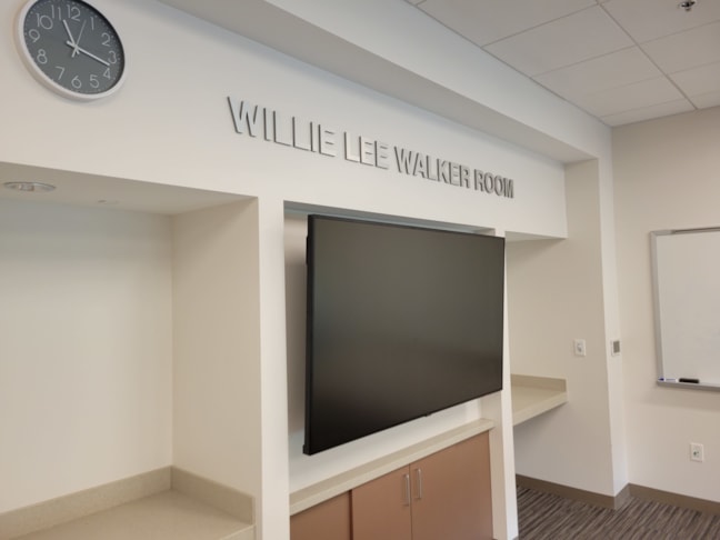 3D Signs & Dimensional Letters