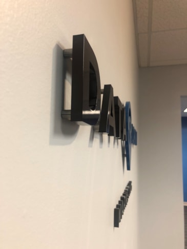 3D Signs & Dimensional Letters