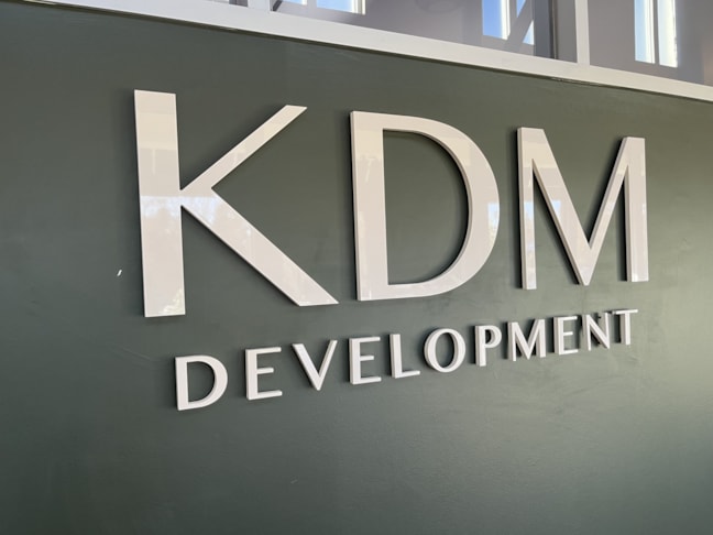 3D Signs & Dimensional Letters