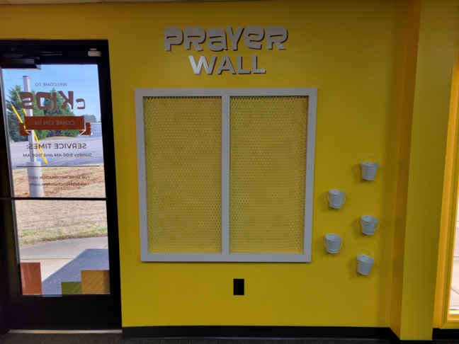 Wall Murals & Graphics