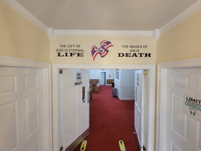 Wall Murals & Graphics