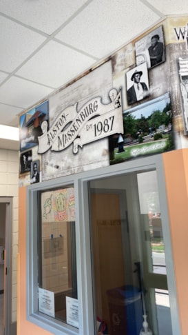 Wall Murals & Graphics