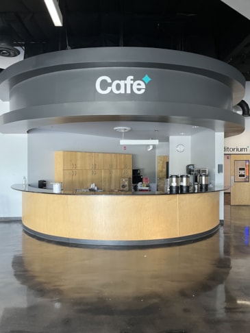 Wall Murals & Graphics