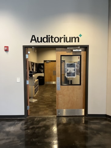 Wall Murals & Graphics