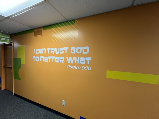 Wall Murals & Graphics