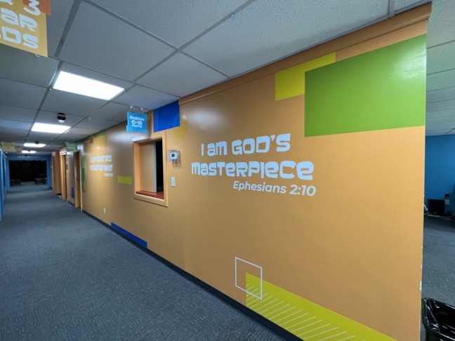 Wall Murals & Graphics