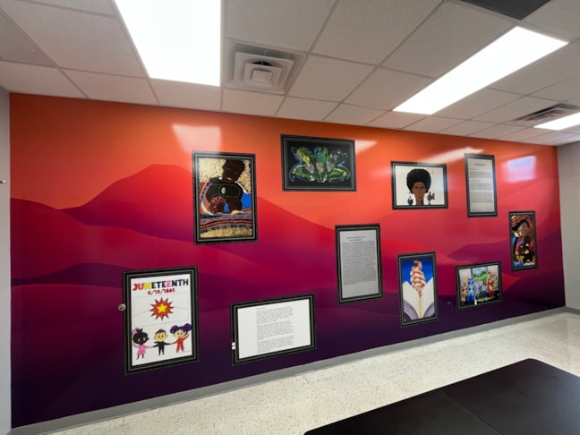 Wall Murals & Graphics