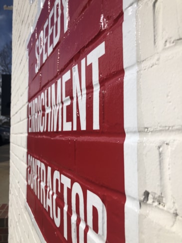 Wall Murals & Graphics