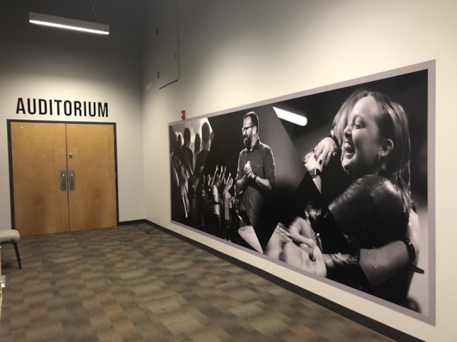 Wall Murals & Graphics