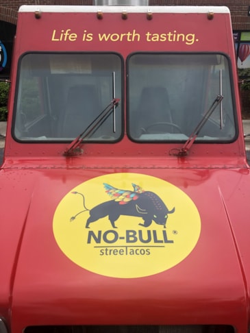 Vehicle Wraps | Restaurants & Foodservice