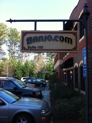 3D Signs & Dimensional Lettering