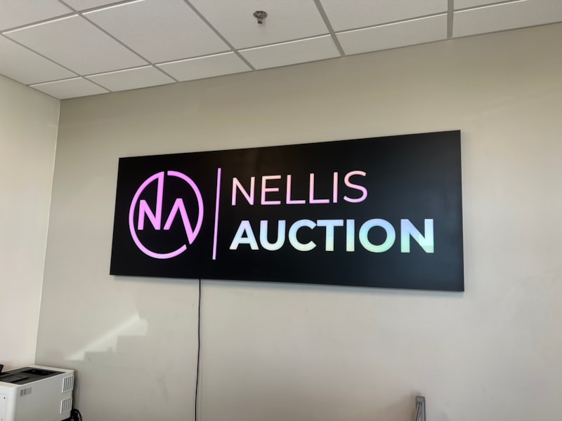 Lightbox Signs | Retail | Mesa | Aluminum
