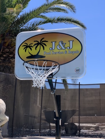 Custom Decals, Wraps & Lettering