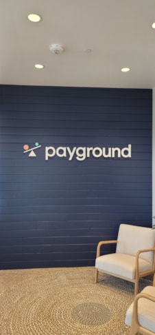 3D Signs & Dimensional Letters